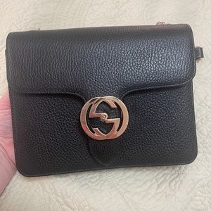 Gucci interlocking ollar Calfskin Small Interlocking G Shoulder Bag Soft black